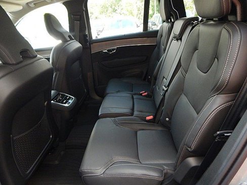 New 2026 Volvo XC90 B6 Ultra image 15
