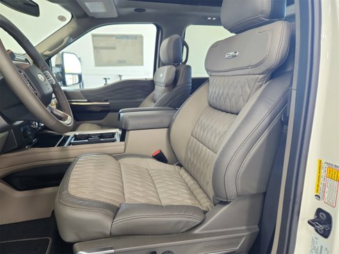 New 2026 Ford F450 Platinum image 11