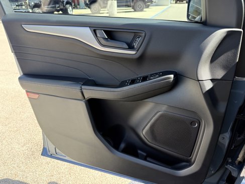 New 2026 Ford Escape Active image 17
