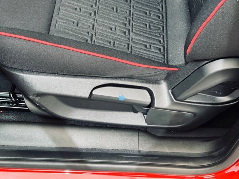 New 2024 FIAT 500 e (RED) image 17