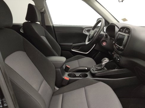 Used 2023 Kia Soul LX w/ LX Technology Package image 21