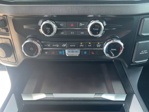 New 2026 Ford F250 4x4 Crew Cab Super Duty image 28