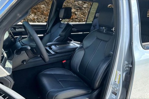 Used 2024 Jeep Wagoneer Series III image 23