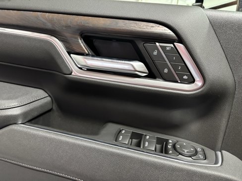 New 2025 GMC Sierra 2500 SLT w/ SLT Premium Package image 11