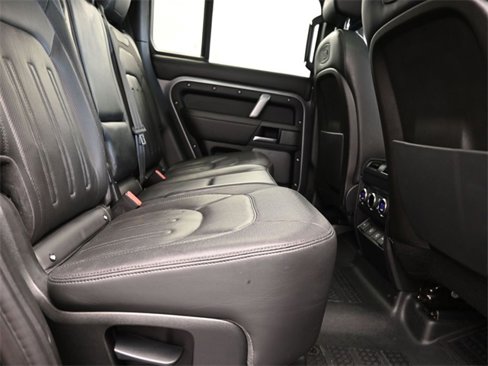 Used 2021 Land Rover Defender 110 X-Dynamic HSE image 36