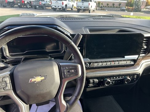 Used 2024 Chevrolet Silverado 2500 LT image 4