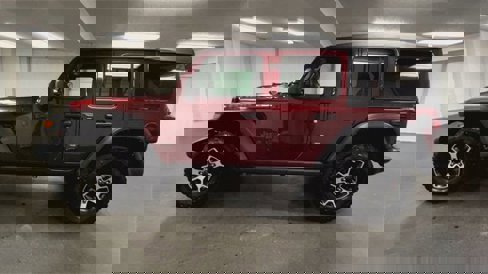 Used 2022 Jeep Wrangler Unlimited Rubicon w/ Cold Weather Group image 5