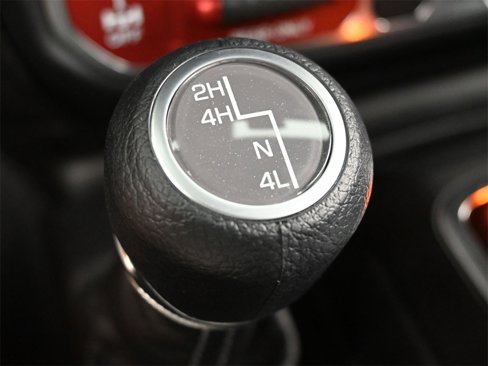 Used 2024 Jeep Gladiator Mojave w/ Safety Group image 14