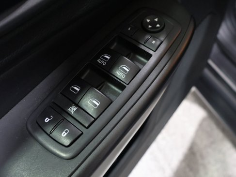 Used 2019 Jeep Cherokee Trailhawk w/ Comfort/Convenience Group image 14