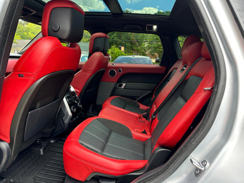 Used 2020 Land Rover Range Rover Sport HST image 22