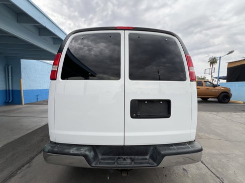 Used 2019 Chevrolet Express 3500 LT w/ LT Preferred Equipment Group image 4