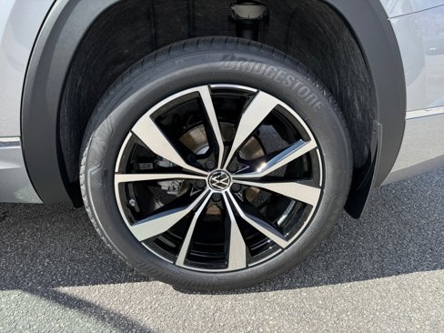 New 2025 Volkswagen Atlas SEL Premium R-Line image 21