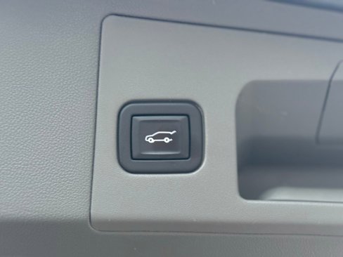 Used 2020 Cadillac XT5 Premium Luxury image 13