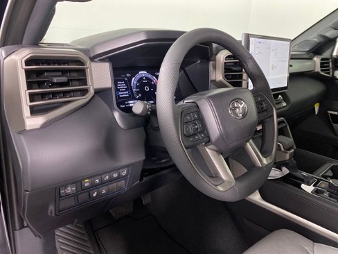 New 2025 Toyota Tundra Limited image 11