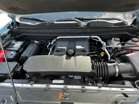 New 2025 Chevrolet Colorado LT w/ LT Convenience Package image 29