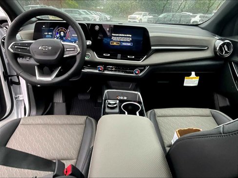 New 2026 Chevrolet Equinox LT w/ Convenience Package II image 12