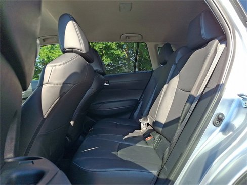 Used 2024 Toyota Corolla Cross XLE image 10