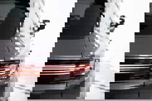 Certified 2025 Porsche Cayenne S image 39