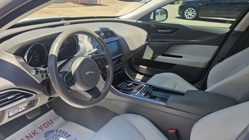 Used 2019 Jaguar XE image 24