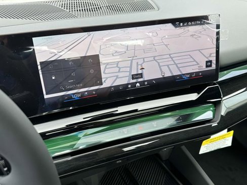 New 2026 BMW 550e xDrive w/ Premium Package image 16
