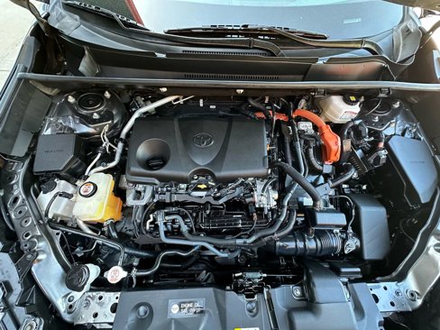 Used 2022 Toyota RAV4 LE image 28