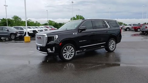 Used 2024 GMC Yukon Denali w/ Advanced Technology Package image 4