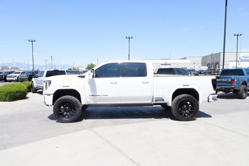 Used 2024 GMC Sierra 2500 Denali Ultimate image 3