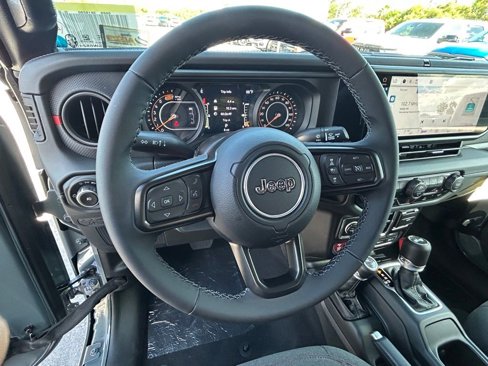New 2025 Jeep Wrangler Unlimited Rubicon image 40
