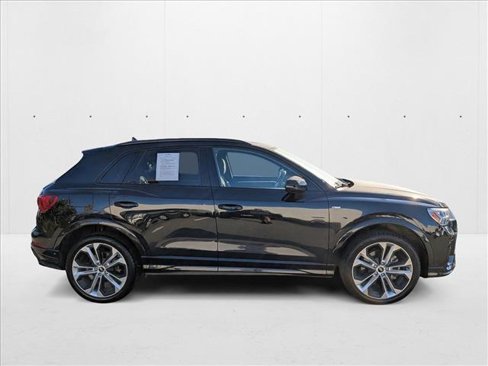 Used 2021 Audi Q3 2.0T Premium Plus w/ Premium Plus Package image 4