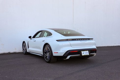 Used 2020 Porsche Taycan Turbo image 29