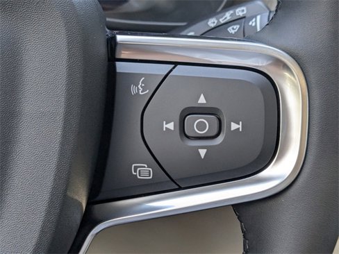 New 2026 Volvo XC40 B5 Plus w/ Protection Package Premier image 29