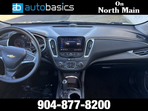 Used 2020 Chevrolet Malibu LT image 14