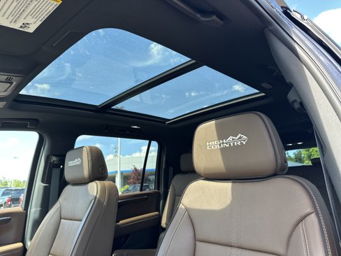 New 2025 Chevrolet Suburban High Country image 16