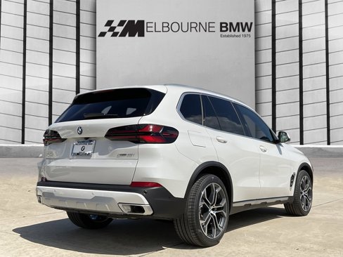 New 2026 BMW X5 xDrive40i w/ Climate Comfort Package image 4