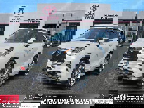 Used 2023 Toyota Highlander Limited image 1