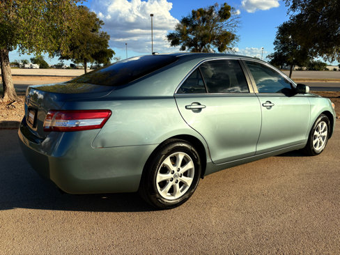 Used 2011 Toyota Camry LE image 46