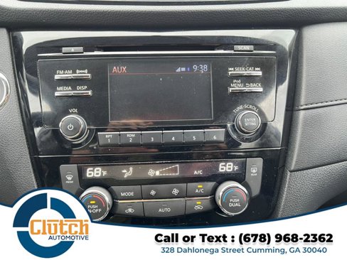 Used 2017 Nissan Rogue SV image 26
