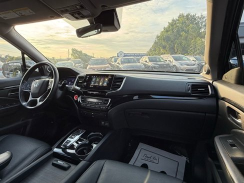 Used 2021 Honda Pilot Touring image 45