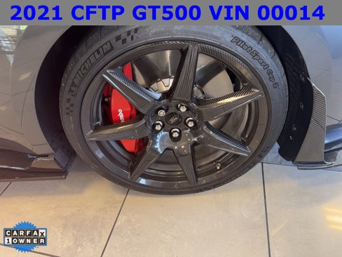 Used 2021 Ford Mustang Shelby GT500 w/ Carbon Fiber Track Pack image 2