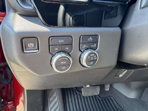 Used 2024 GMC Sierra 1500 Elevation image 18