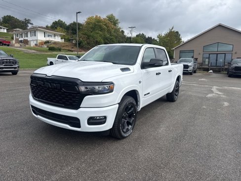New 2026 RAM 1500 4x4 Crew Cab image 3