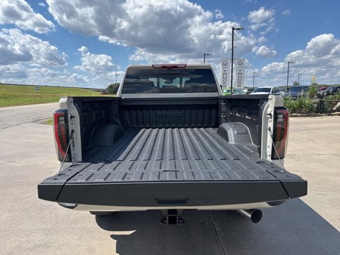 New 2026 GMC Sierra 2500 AT4 w/ AT4 Premium Plus Package image 8