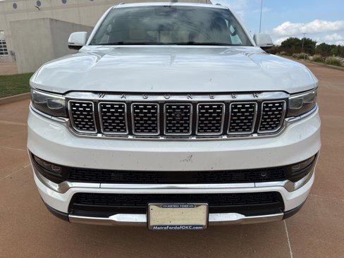 Used 2022 Jeep Grand Wagoneer Series III w/ Rear Seat Video Group 1 image 2