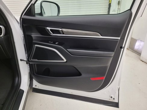 Used 2025 Kia Telluride EX X-Line image 43
