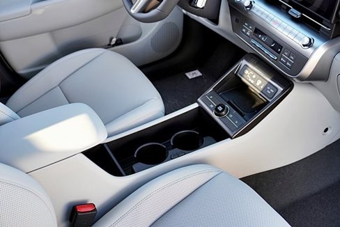New 2026 Hyundai Kona SEL Premium image 13