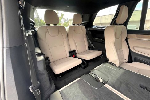 New 2026 Volvo XC90 B6 Plus w/ Protection Package Premier image 28