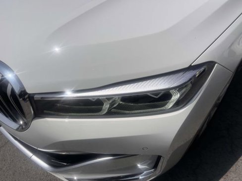 Used 2022 BMW 740i xDrive image 8