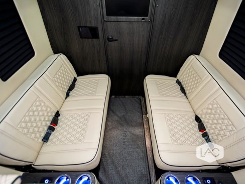 Used 2025 Mercedes-Benz Sprinter 3500 image 5