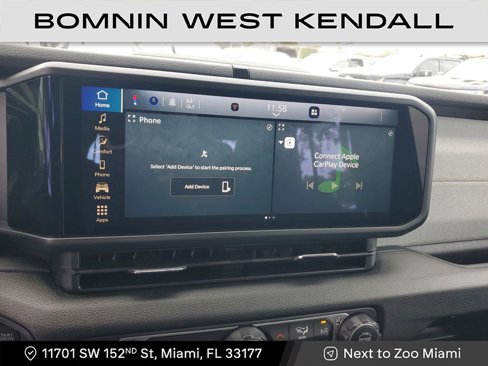 Used 2025 Jeep Gladiator Sport image 23