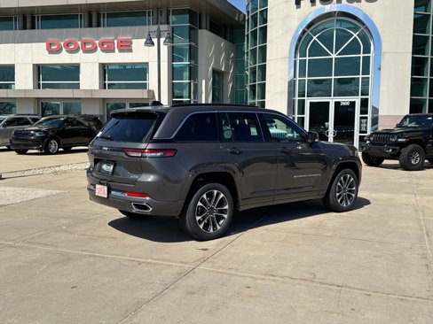 New 2025 Jeep Grand Cherokee Overland w/ Luxury Tech Group IV image 5